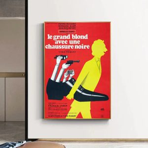 affiche le grand blond avec une chaussure noir