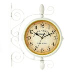horloge de gare blanche