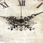 horloge vintage beige