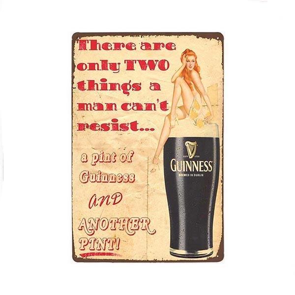 plaque-metal-vintage-pin-up-guinness Plaque Métal Vintage Pin-up Guinness
